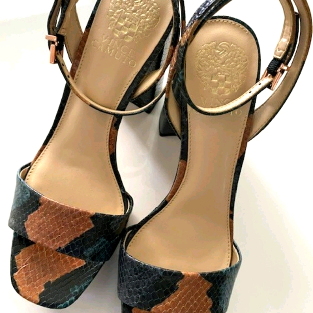 VINCE CAMUTO Multi-Colored Snake Skin Sandals.